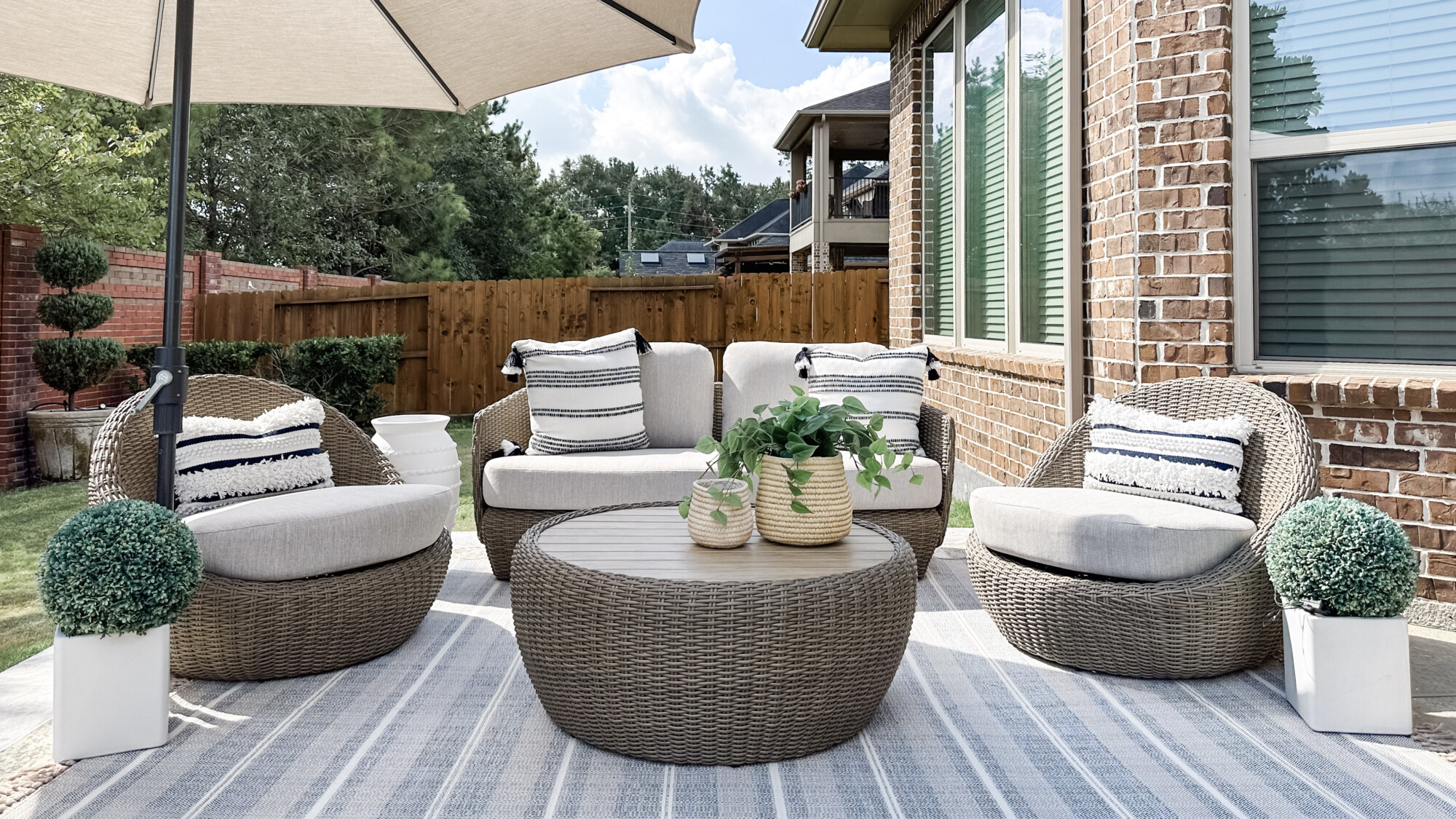 home style spring patio entry refreshes spring home decor. decoration, spring style, home spring decor