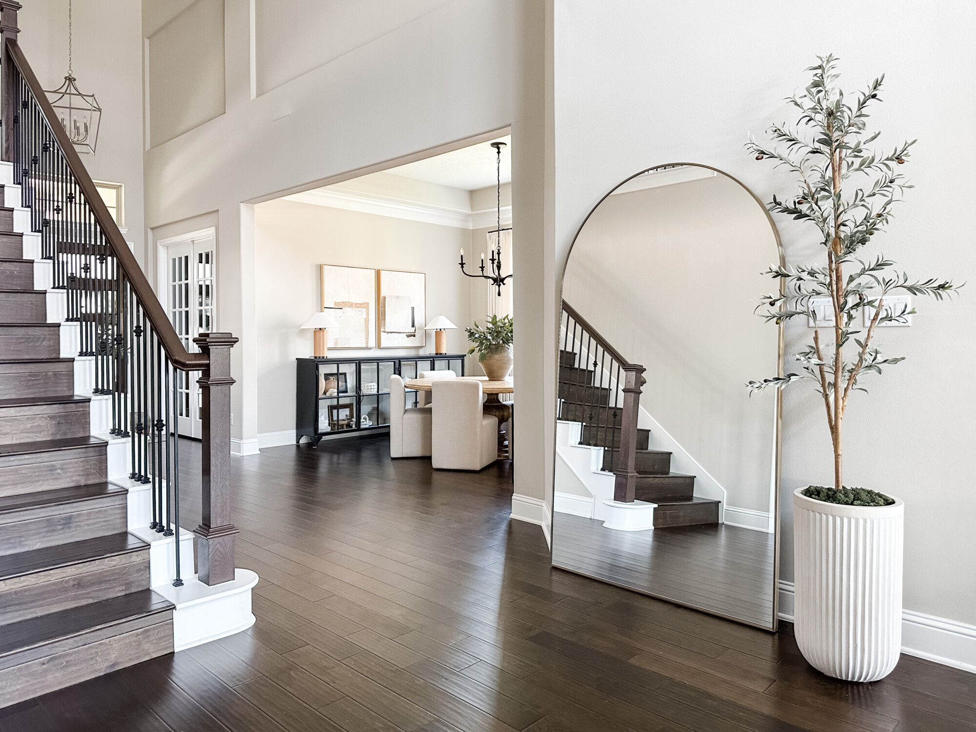 Walmart Home Decor, Essentials, Walmart Essentials, Home finds, Affordable, interior design, Walmart home, Walmart styling, home styling, essential home favorites, entryway styling, walmart home entryway, Walmart home mirror, mirror essential