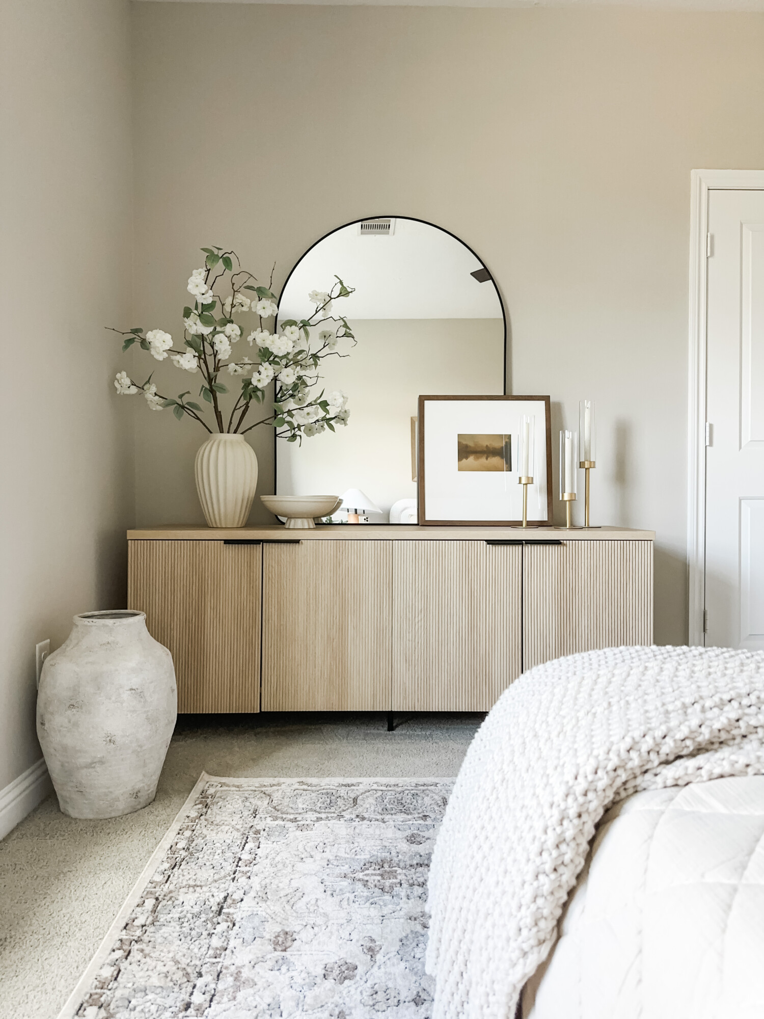 Tips For Designing a Cozy Guest Bedroom | guest bedroom, neutral bedroom, bedroom finds, bedroom inspo, guest room, guest bed, guest inspo, guest bed inspo, neutral home finds, neutral home, neutral bedroom furniture, minimal bedroom, simple bedroom, timeless finds, timeless bedroom