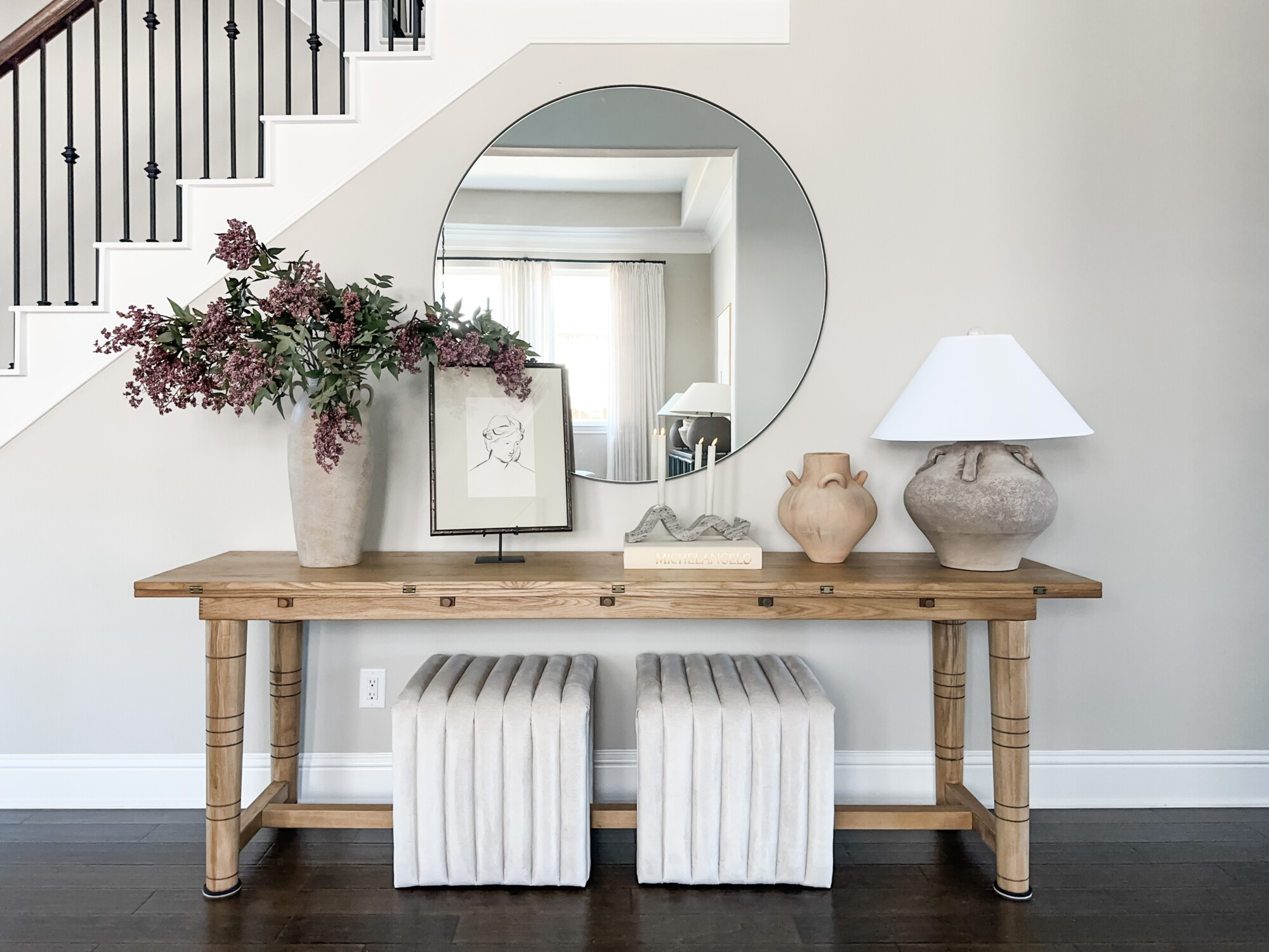 Seasonal Decor | Fall-ing in love with your home | Fall decor, fall home, fall home inspo, fall decorating, fall accents, pumpkins, fall colors, autumn home, autumn decor, autumn inspo, autumn decorating, decor finds, autumn colors, fall color scheme
