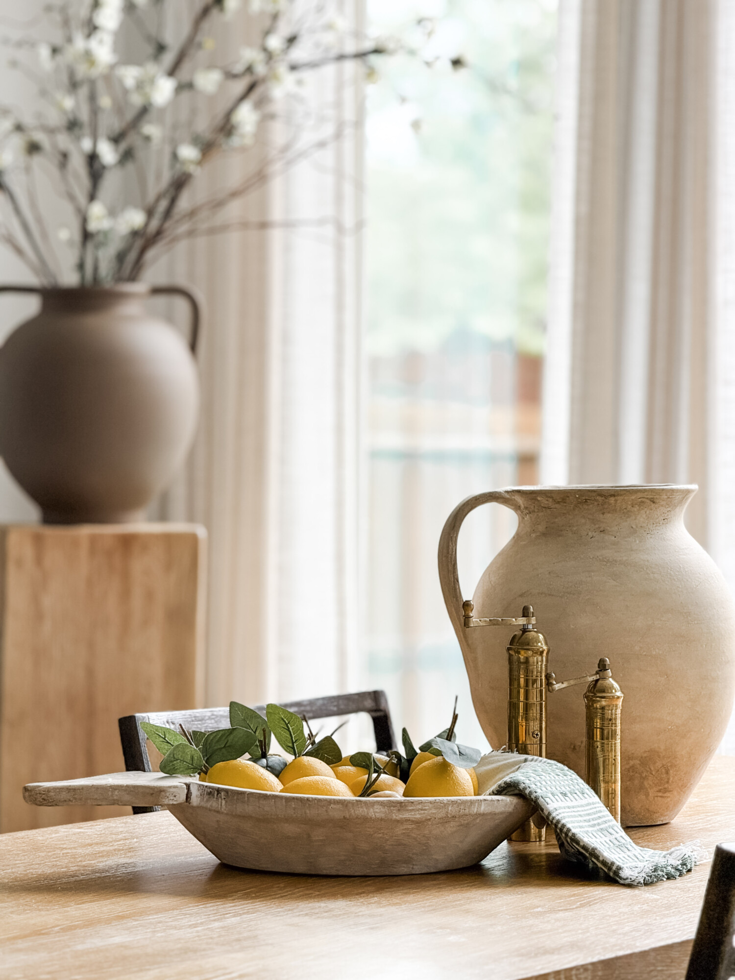 dining table, summer dining table, dining table styling, spring to summer dining table