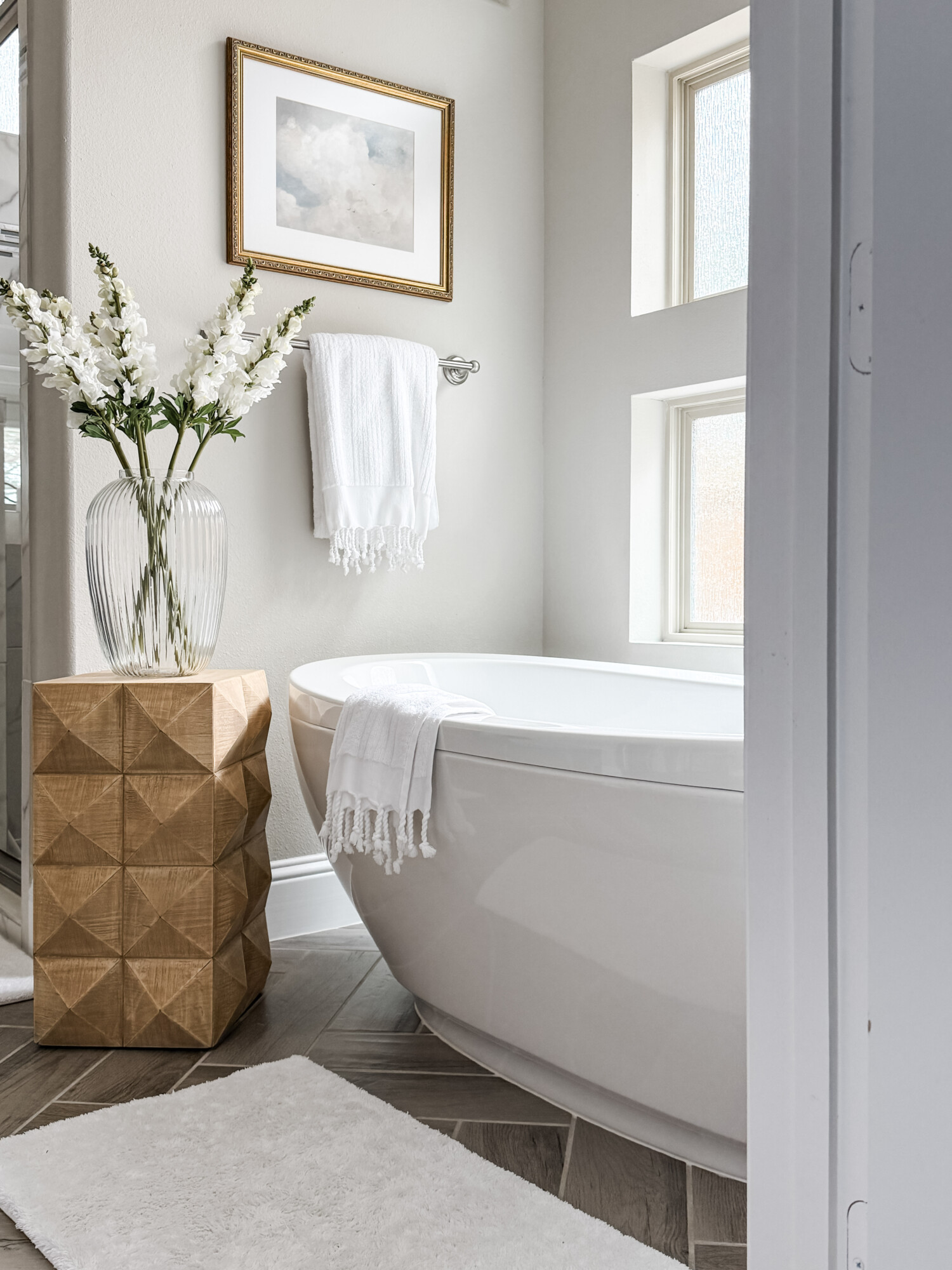 bathroom styling, summer bathroom, spring to summer bathroom