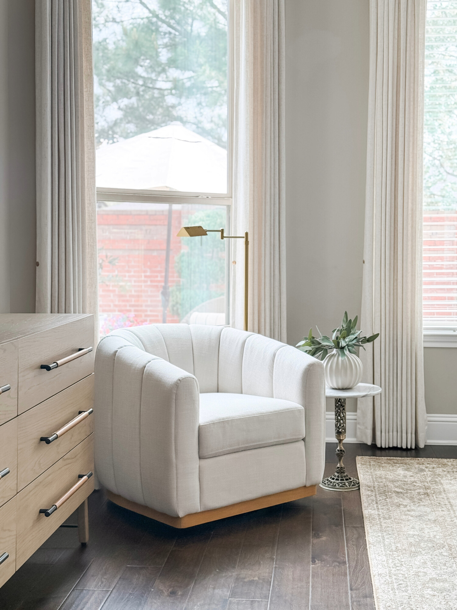 white accent chair from walmart